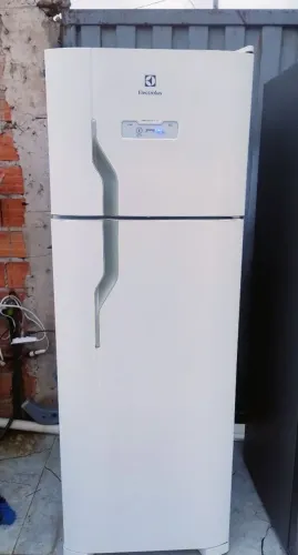 vende-se geladeira Electrolux