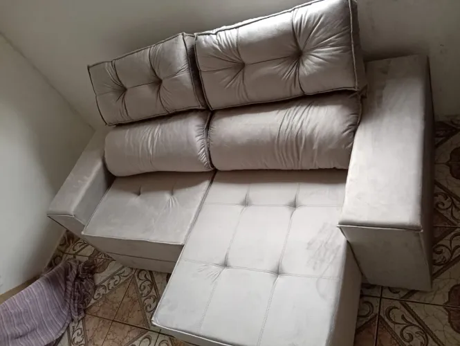 Lindo estofado retrátil