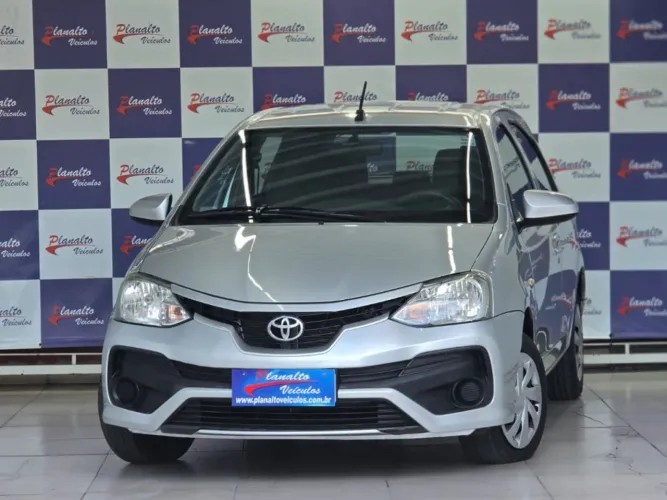 Toyota Etios X 1.3 Flex 16V 5P Mec. 2018