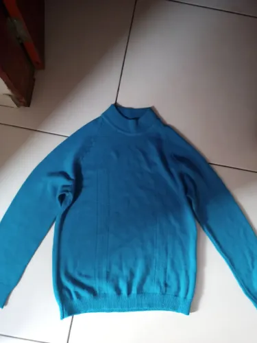 Vendo roupa de bazar conservadas