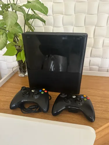 XBOX 360 SLIM DESBLOQUEADO