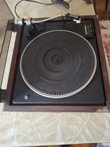 Toca discos Garrard 730s
