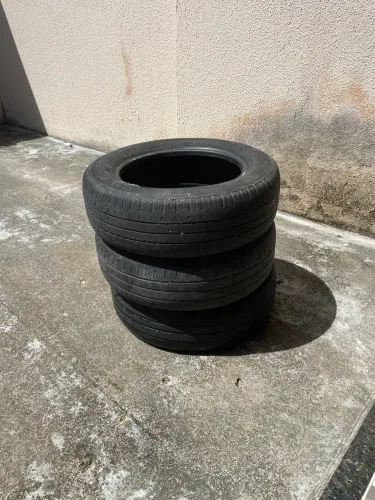 Vendo pneus usados 185/65 R15