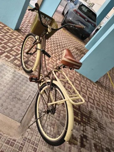Bike Retrô Urbana ARO 26 com Cesta e Bagageiro - Pronta pra Rodar
