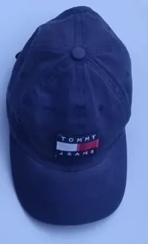 Bone em tecido azul marinho com detalhes branco e vermelho tommy hilfiger