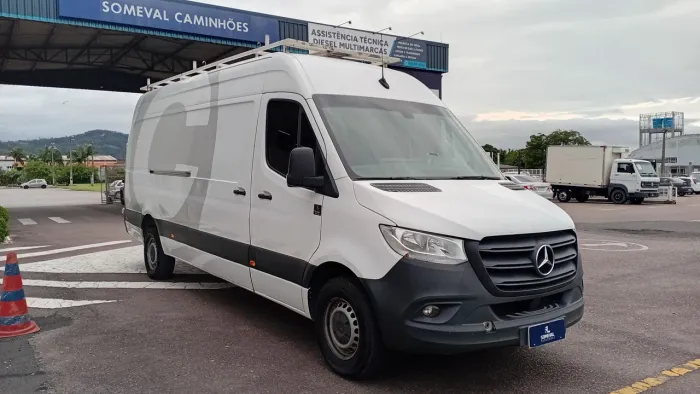 Mercedes-Benz Sprinter 417 Furgão Ext. L.t.a Die. (e6) 2024
