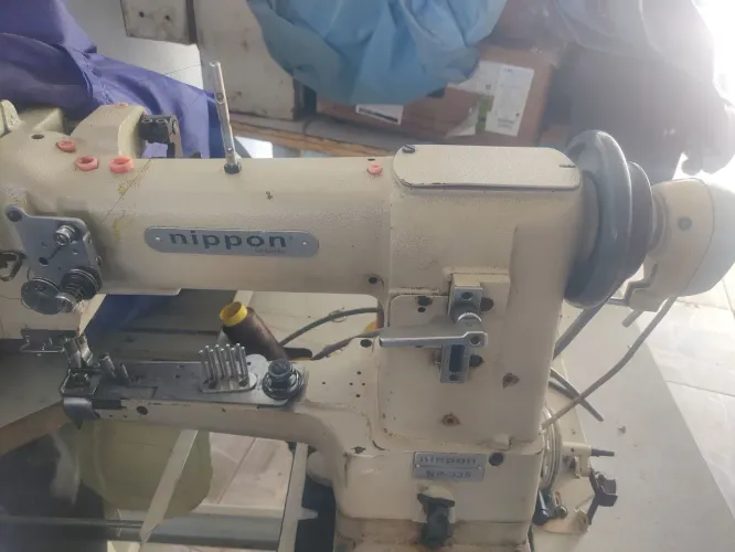 Máquina de debruar 335 motor eletrônico funcionando perfeitamente