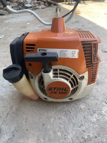 Roçadeira FS120