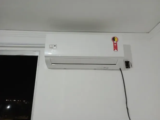Ar condicionado 9000btus ( Midea)