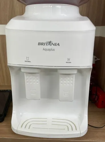 BEBEDOURO BRITANIA AQUAPLUS 10L E 20L BIVOLT