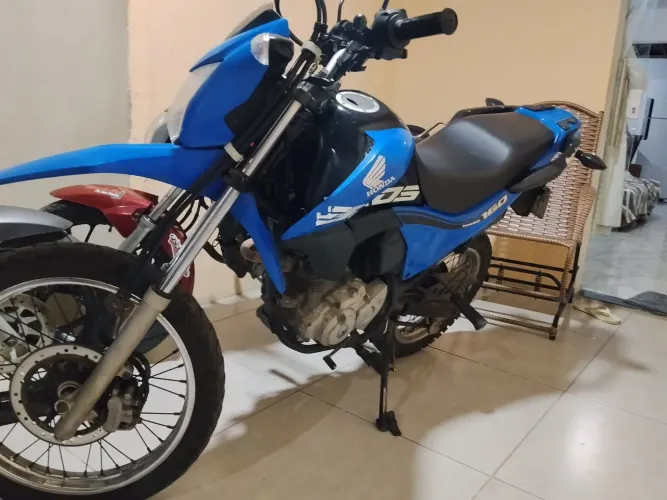 Bros 2019