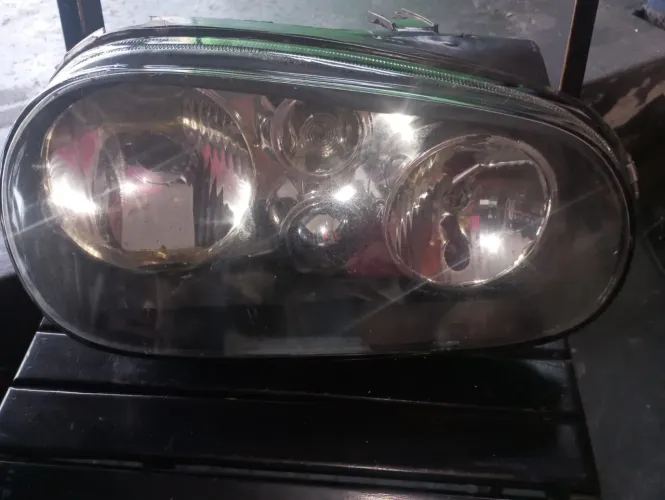 Par de farol Original Volkswagen Golf
