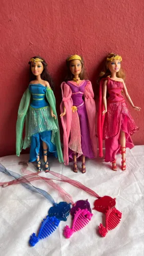 Barbie o Castelo de Diamante - Lydia, Melody e Phaedra