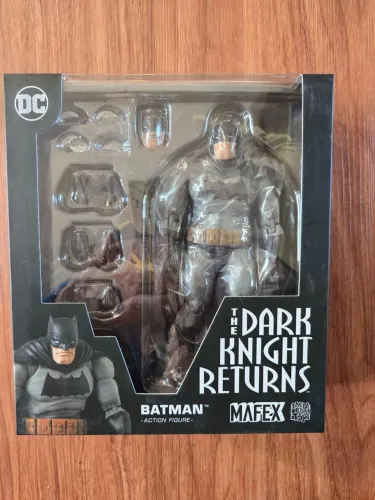 BATMAN mafex