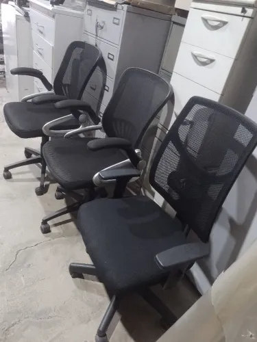 Cadeira de tela usada 