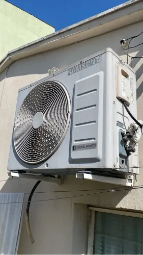 Ar condicionado 