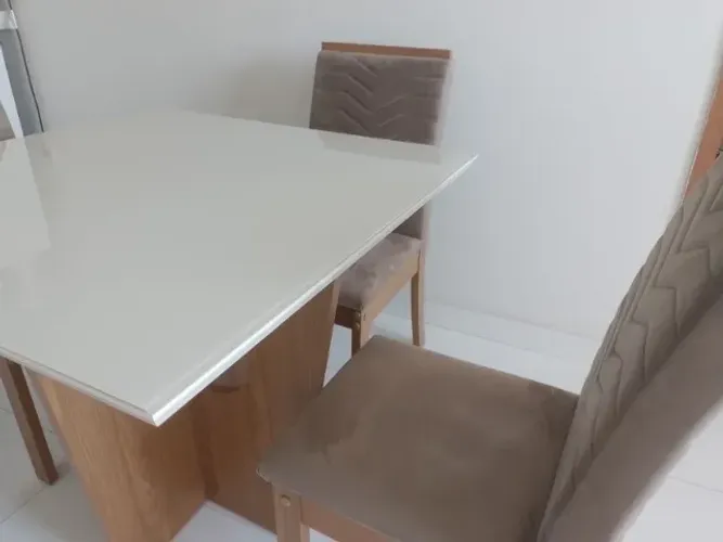 Mesa de Jantar com 3 cadeiras