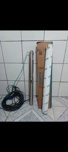 Bomba em perfeito estado nunca foi usada,puxa água até 30 metros