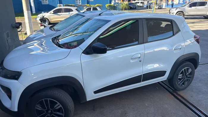 Renault Kwid Intense 1.0 Flex 12V 5P Mec. 2024