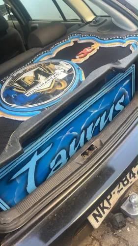 Caixa de grave feita na deboxe e pintada na taurus