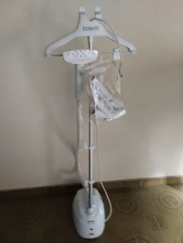 Passadeira a vapor. Só em dinheiro.