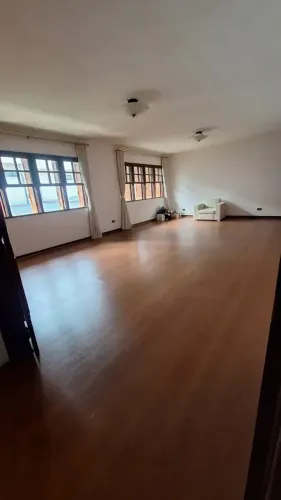 Apartamento com 201 m² útil, Bom Retiro - ótimo preço!