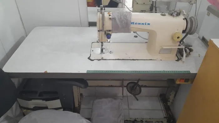 Vendo máquina por 700,00 pegar em boa viagem 