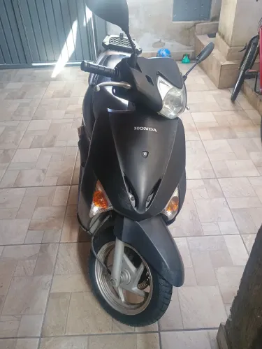 Vendo Honda Lead 2015