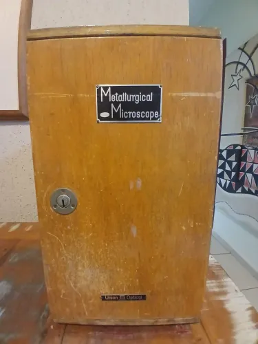 Microscópio Metalúrgico Vintage União Optical