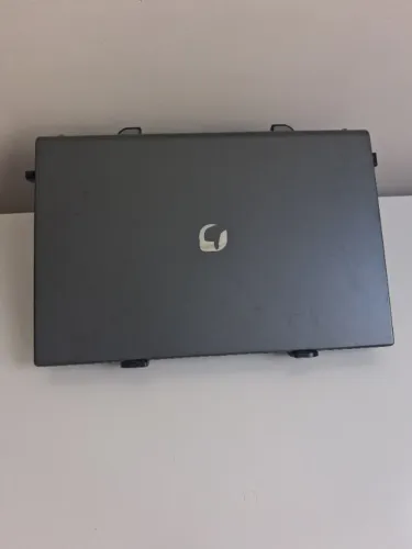 VENDO NOTEBOOK POSITIVO MOTION GRAY C4128E-S Especificações: - Processador Intel Celeron