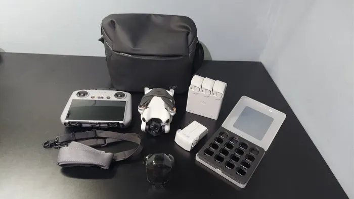 DJI Mini 4 Pro Completo RC2 + RC-N2 + 3 Baterias + Pouco Uso