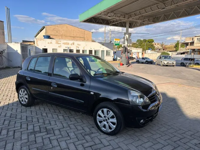 Renault Clio Campus Hi-flex 1.0 16V 5P 2011