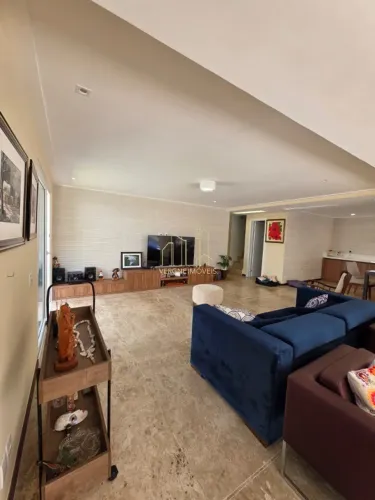 Casa de luxo em condomínio com 4 Suítes 450m² Piscina e 750m² de Terreno em Alphaville