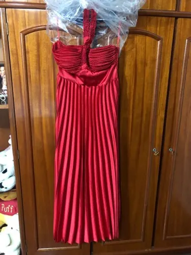 Vestido longo de festa vermelho
