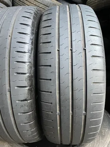 Pneus 195/65/15 Continental meia vida (não são riscados)