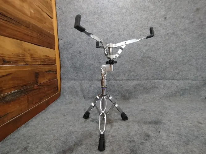 * Estante de Caixa Yamaha Ss-650 WA em  Ótimo Estado