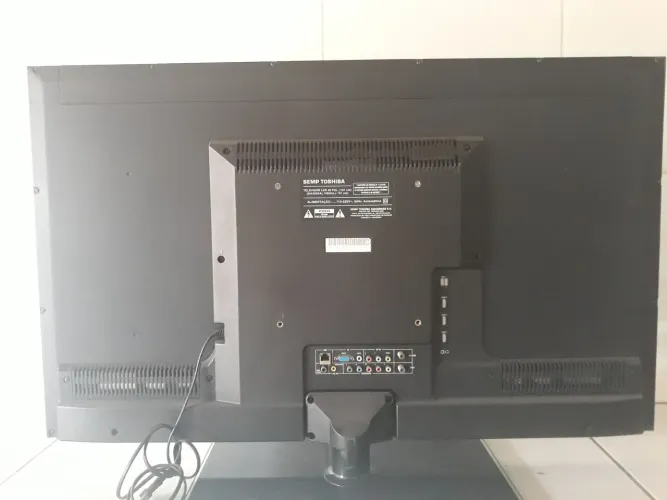 TV STI 40" LCD FULL HD.