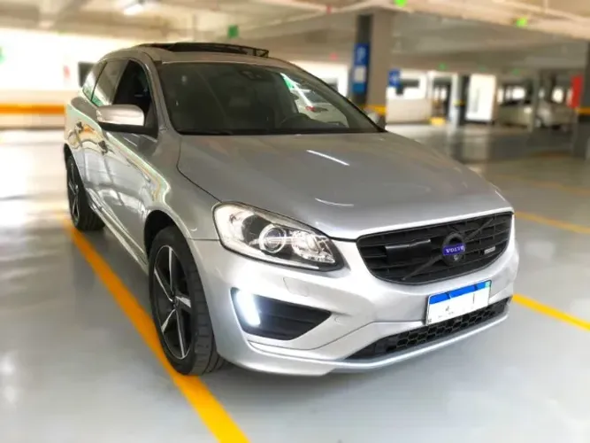 VOLVO XC60 2015 R-DESIGN 3.0 304CV AWD 5P 125.000 km