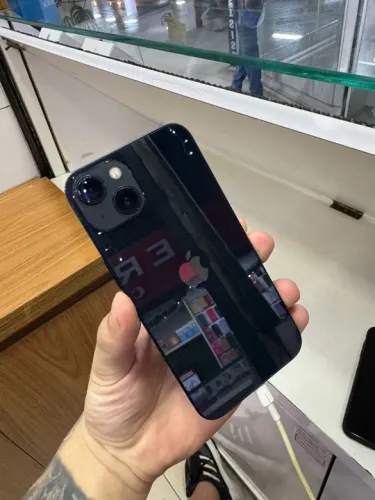 iPhone 13 midnight