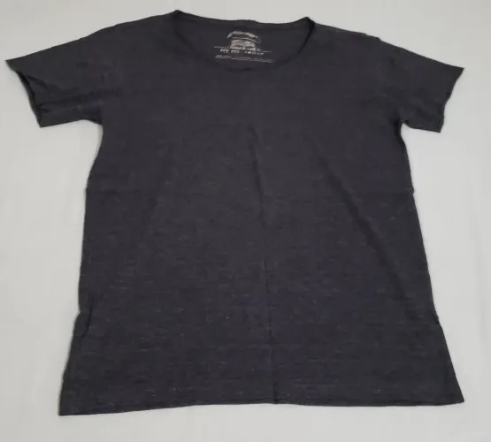 Camiseta Cinza Gola Canoa - Tamanho M