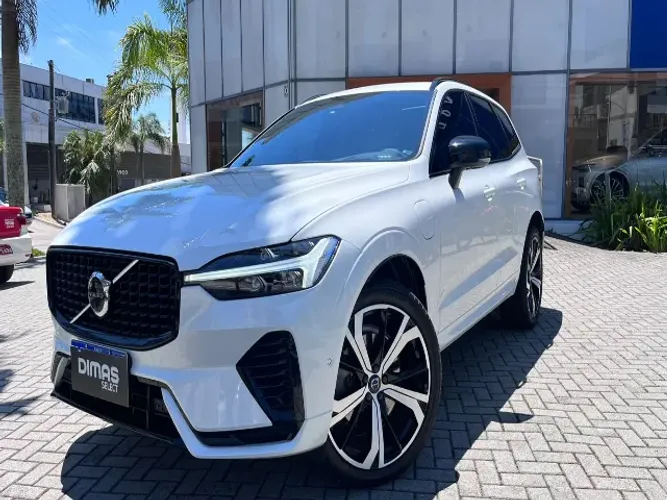 Volvo XC-60 T-8 Ultim.dark 2.0 AWD (híbrido) 2023