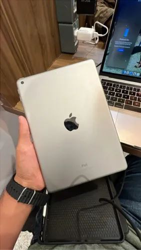 iPad 6 + Caneta + Capa (perfeito)