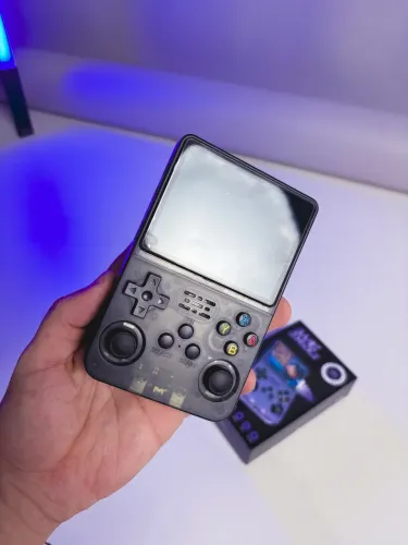 Game portátil R36s - 64gb com tela Oled