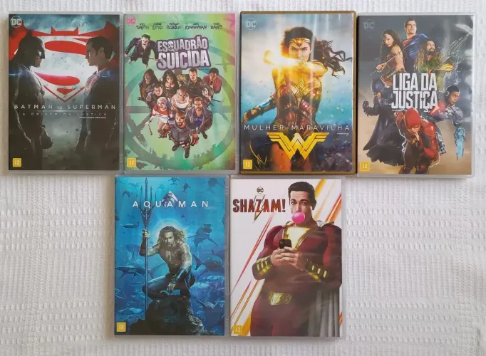 COLEÇÃO: 6 DVDS DC COMICS 