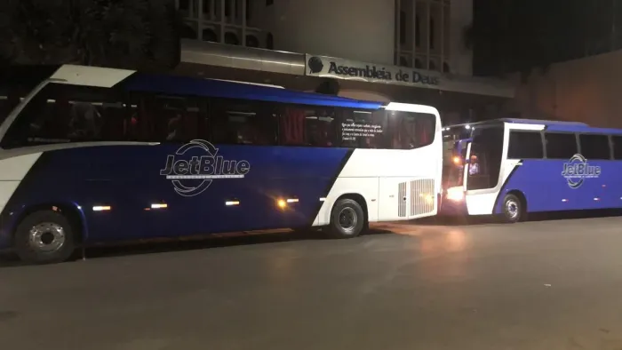 LOCAÇÃO|FRETAMENTO Ônibus e Vans em Uruaçu, Porangatu, Niquelândia, Minaçu, AltoHorizonte 