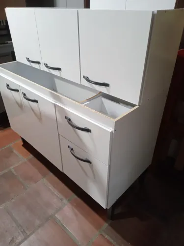 Balcão de pia e aéreo,  novos.(Entrego)