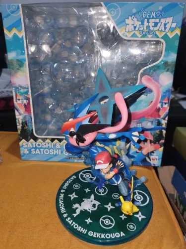 Pokémon original Megahouse Ash e Grenija Satoshi e Gekkouga e Pikachu completo na caixa
