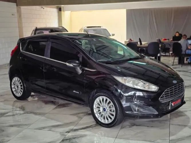 Ford Fiesta Titanium 1.6 16V Flex Mec. 2014