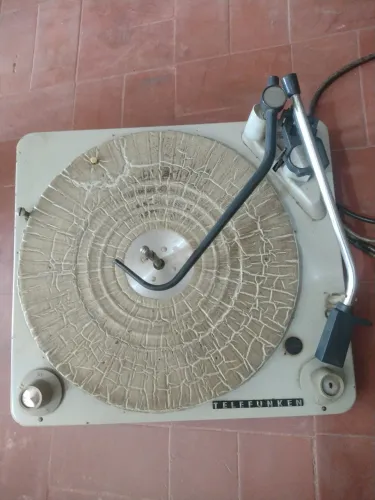 Toca-discos Telefunken Vintage
