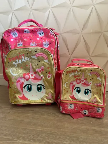 Conjunto mochila e lancheira